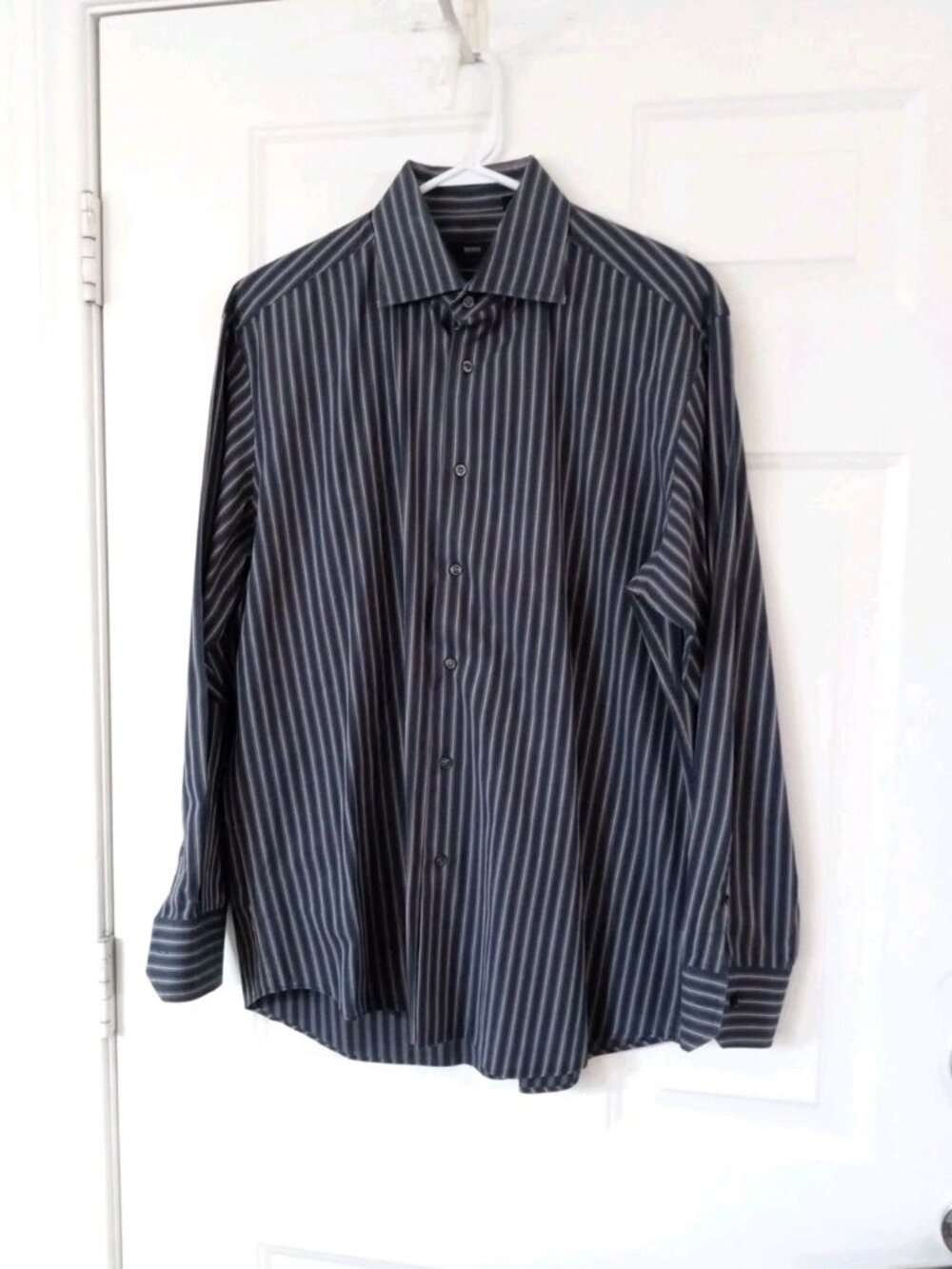 Boss Hugo Boss Men’s Lg 16.5 34/35 Dress Shirt Blue Multi Striped 100% Cotton